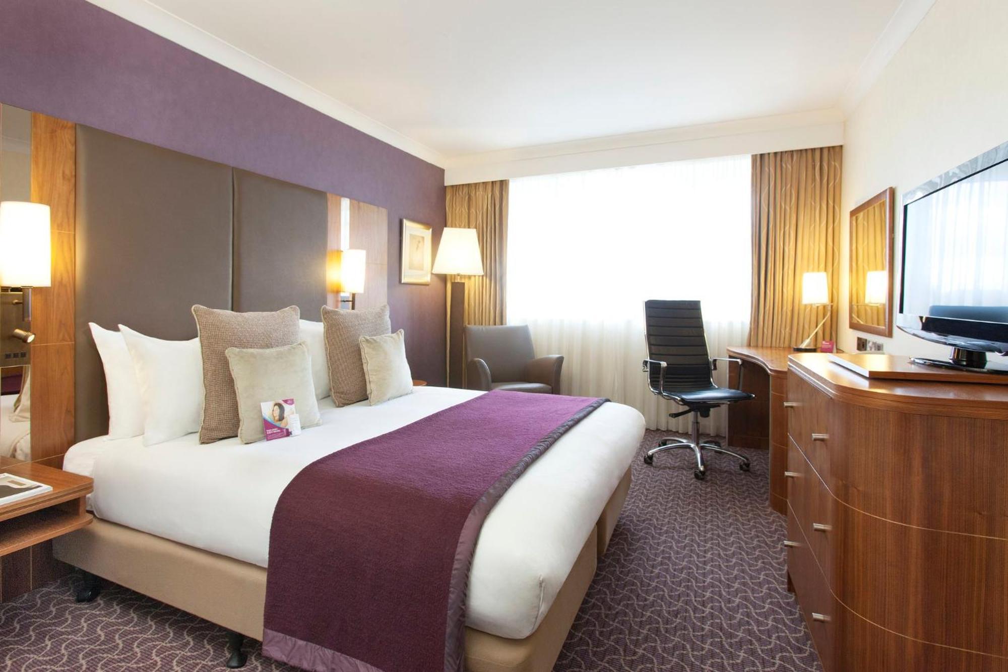 Crowne Plaza Reading Ξενοδοχείο Εξωτερικό φωτογραφία