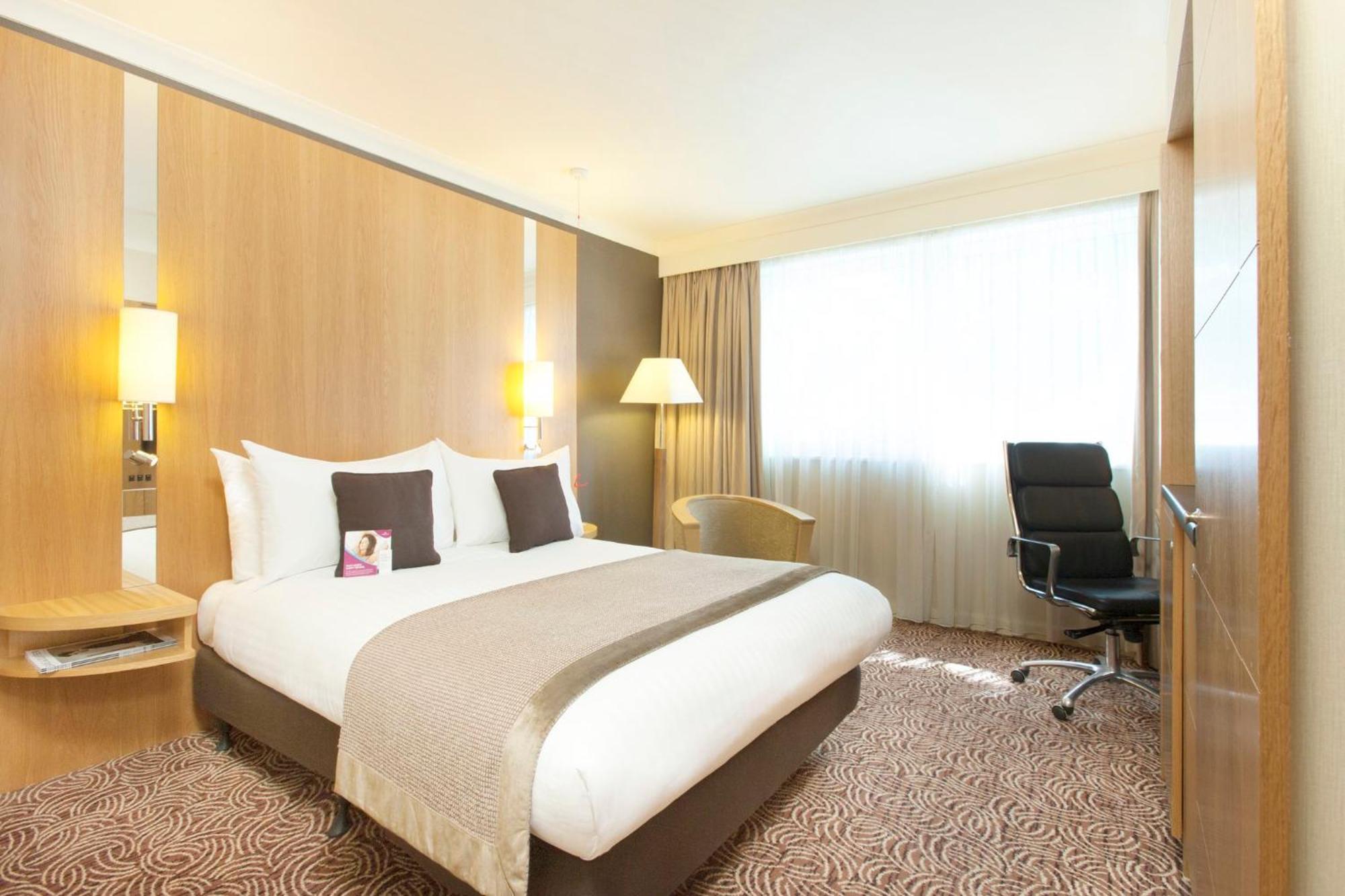 Crowne Plaza Reading Ξενοδοχείο Εξωτερικό φωτογραφία